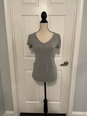 White House Black Market Heather Gray V-Neck Short Sleeve Tee